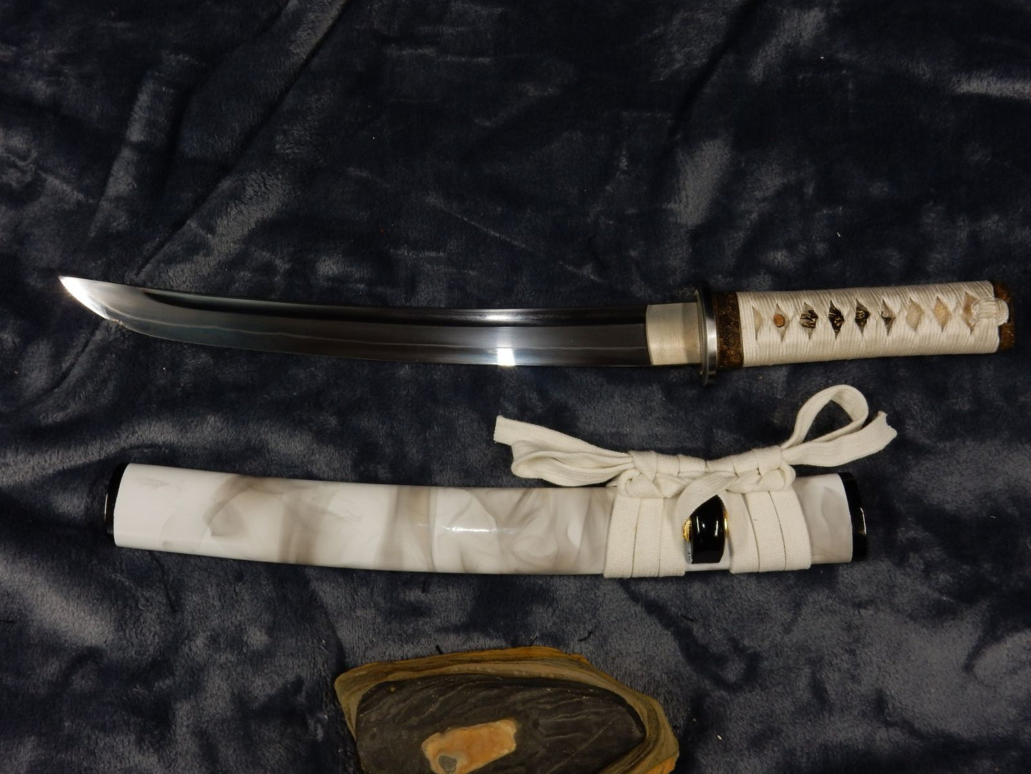 White Tanto