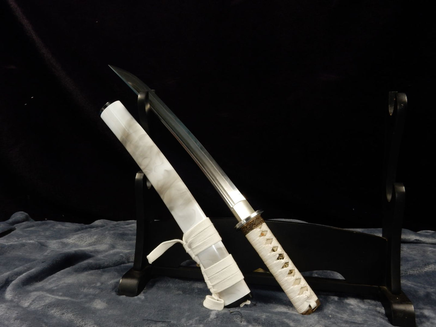 White Tanto